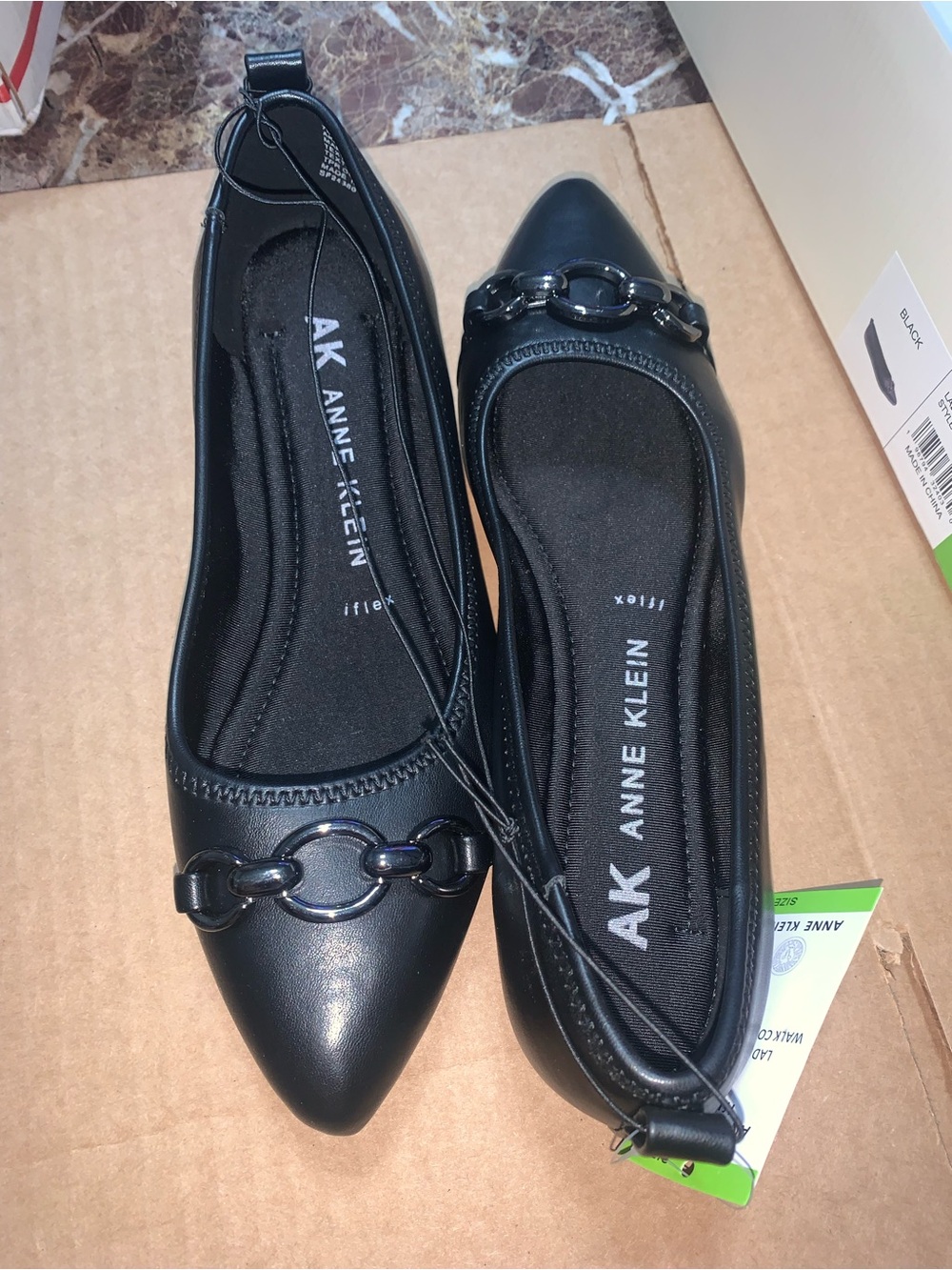 Anne Klein iFlex Odenna Pointed-Toe Flat Black Size 7